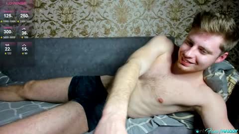 Snapshot of hornyblondieboyy chatting on 04.17.26 Max online show from 04.17.26