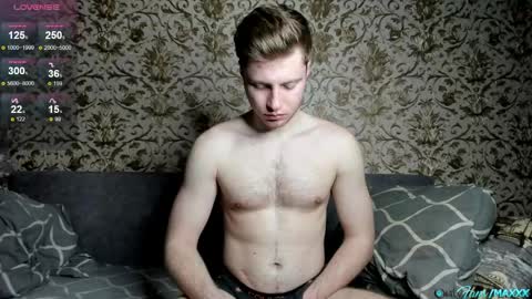 Snapshot of hornyblondieboyy chatting on 04.21.26 Max online show from 04.21.26