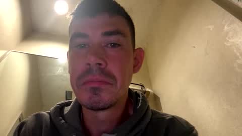 Snapshot of hornyboi2710 chatting on 04.26.26 Justin 7 inches online show from 04.26.26