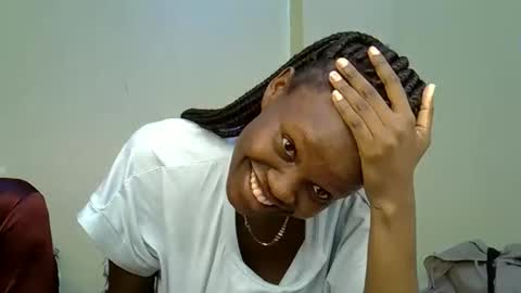 Sea girl online show from 10.20.25