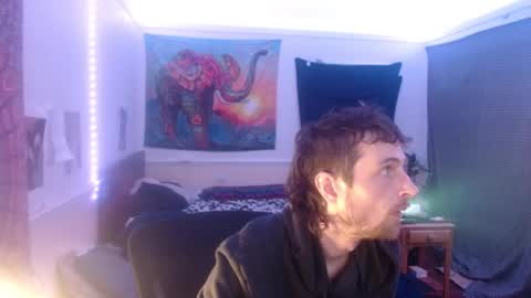 Snapshot of hornyfucktard chatting on 02.11.25 Shea online show from 02.11.25