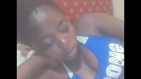 Snapshot of hornygal001 chatting on 05.05.26 hornygal001 online show from 05.05.26