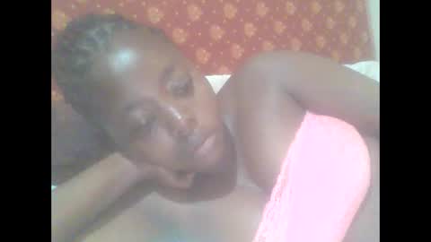 Snapshot of hornygal001 chatting on 05.11.26 hornygal001 online show from 05.11.26