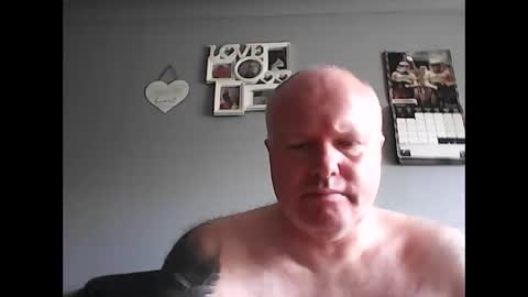 hornyguy19781978 online show from 04.27.26