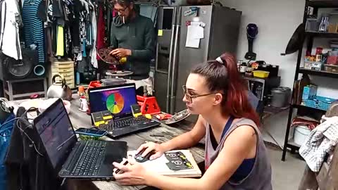 Nix  D online show from 10.12.25