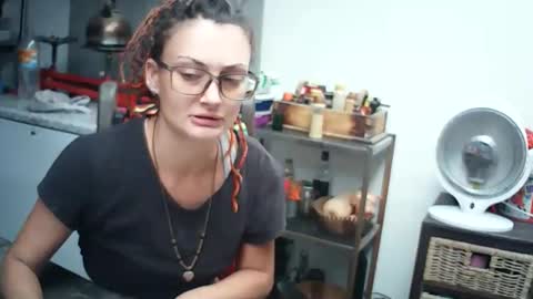 Snapshot of hornyhippies0080 chatting on 05.24.26 Nix D online show from 05.24.26