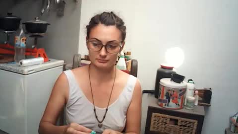 Snapshot of hornyhippies0080 chatting on 06.05.26 Nix D online show from 06.05.26