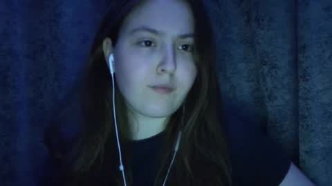 Snapshot of hornyluvv chatting on 05.30.26 Luvv online show from 05.30.26