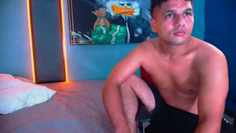 Snapshot of hornyshow1 chatting on 05.08.26 hornyshow1 online show from 05.08.26