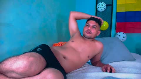 Snapshot of hornyshow1 chatting on 05.30.26 hornyshow1 online show from 05.30.26