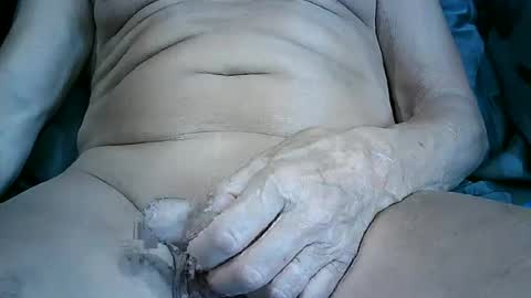 Snapshot of hornytomuk1 chatting on 06.18.26 hornytomuk1 online show from 06.18.26