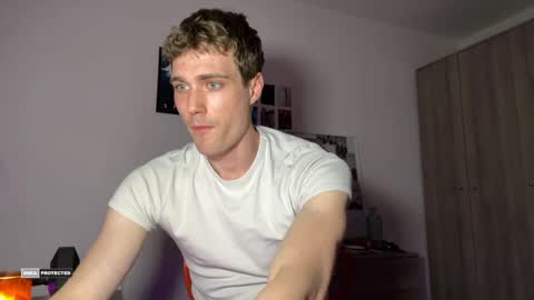 hornytwunk01 online show from 04.28.26