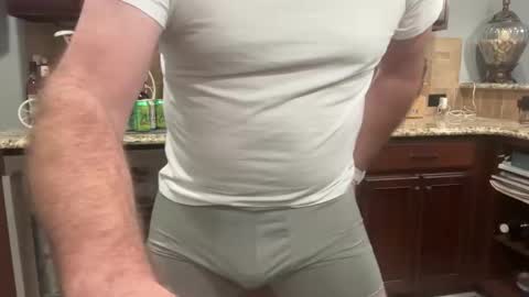 Snapshot of hornyusa13 chatting on 12.17.25 hornyusa13 online show from 12.17.25