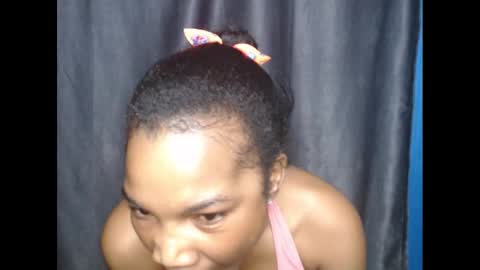 Snapshot of hornyxbum chatting on 12.11.24 hornyxbum online show from 12.11.24