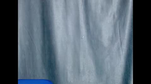 Snapshot of hornyxbum chatting on 12.17.24 hornyxbum online show from 12.17.24