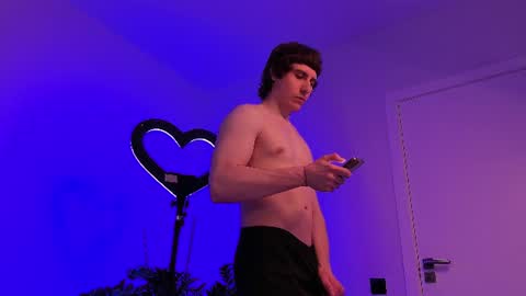 Snapshot of hornyyorck chatting on 08.03.26 Robert online show from 08.03.26