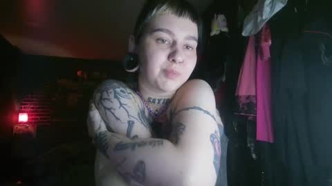 Snapshot of horror_circus chatting on 01.17.25 Messalina Horror online show from 01.17.25