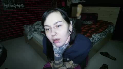 Snapshot of horror_circus chatting on 04.22.26 Messalina Horror online show from 04.22.26