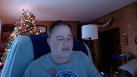 Snapshot of horsebigballs chatting on 01.25.25 horsebigballs online show from 01.25.25