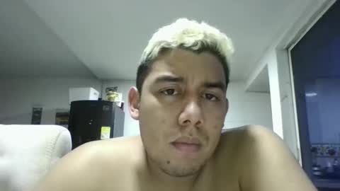 Snapshot of hot2512 chatting on 01.12.26 hot2512 online show from 01.12.26