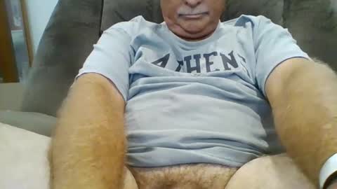 Snapshot of hot4tightholes chatting on 10.16.25 hot4tightholes online show from 10.16.25