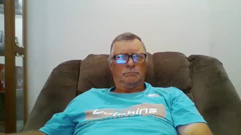 Snapshot of hot4tightholes chatting on 10.22.25 hot4tightholes online show from 10.22.25