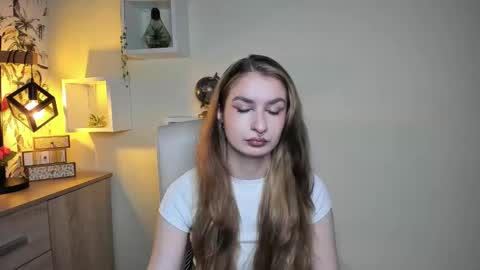 NINA online show from 11.18.25