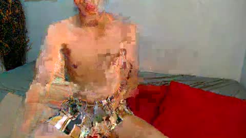 Snapshot of hot_8inchtwink chatting on 01.11.25 Rylle online show from 01.11.25