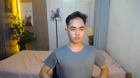Snapshot of hot_8inchtwink chatting on 09.28.25 Rylle online show from 09.28.25