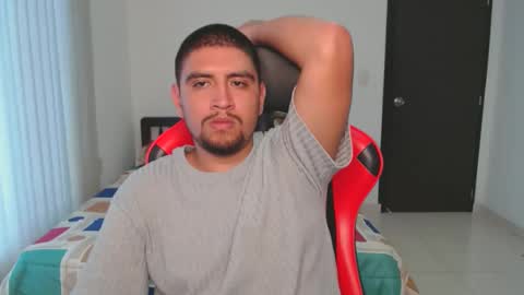 Snapshot of hot__husbands chatting on 03.04.25 hot__husbands online show from 03.04.25