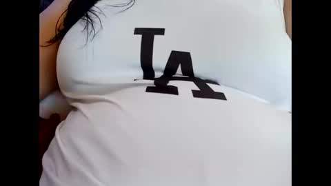 hot_boobs21 online show from 12.22.24