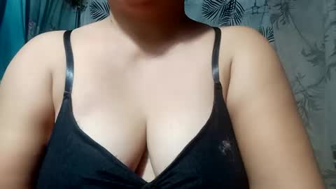 hot_boobs21 online show from 11.22.25