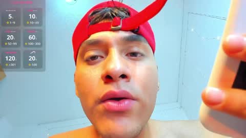 Snapshot of hot_boy_04 chatting on 04.11.26 hot boy 04 online show from 04.11.26