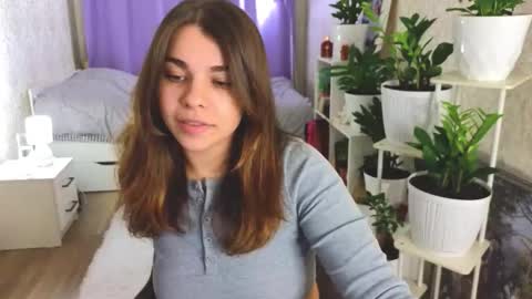 LiluCaroline online show from 10.09.25