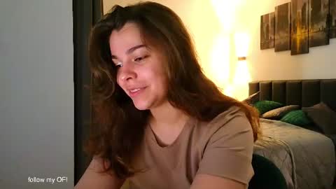 Snapshot of hot_chill__ chatting on 06.09.26 LiluCaroline online show from 06.09.26
