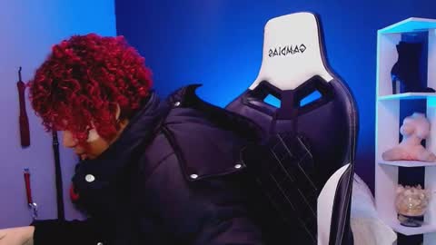 hot chocolate 4u online show from 12.16.25