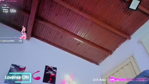 Snapshot of hot_destinyk chatting on 06.11.26 destinyk online show from 06.11.26