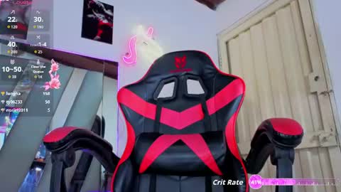 Snapshot of hot_destinyk chatting on 06.14.26 destinyk online show from 06.14.26