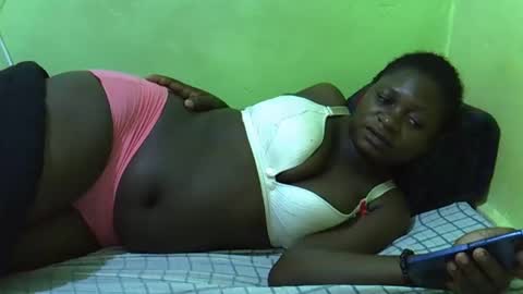 Snapshot of hot_girlly chatting on 09.14.25 hot_girlly online show from 09.14.25