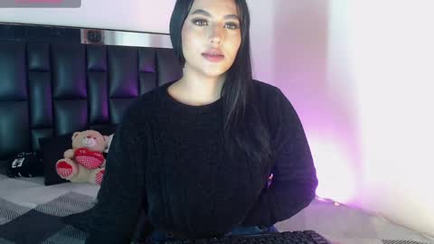 K E N D A L L online show from 01.12.25