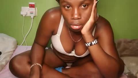 hot_latifah online show from 11.06.25