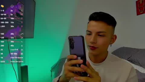 Snapshot of hot_latin_temptation chatting on 05.13.26 Alejandro online show from 05.13.26