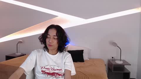 Alana online show from 12.22.24