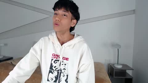 Alana online show from 01.27.25