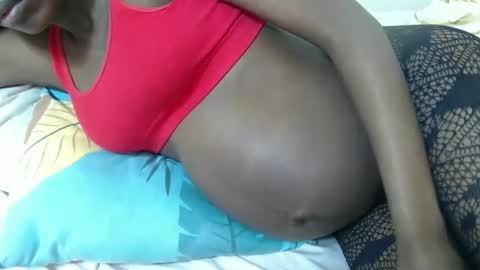 Snapshot of hot_marrie chatting on 12.29.24 Marrie online show from 12.29.24