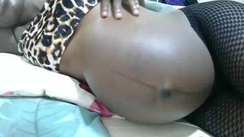 Snapshot of hot_marrie chatting on 02.11.25 Marrie online show from 02.11.25