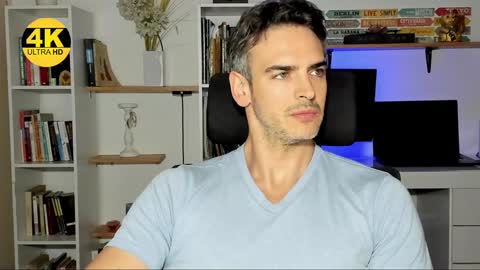 Snapshot of hot_martin25 chatting on 12.25.24 Martin online show from 12.25.24