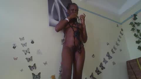 hot petite100 online show from 11.27.25