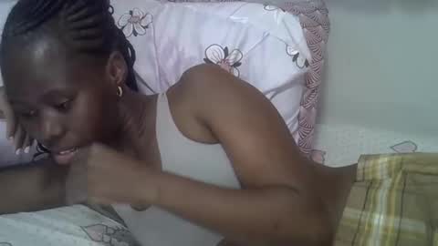 Snapshot of hot_petra2 chatting on 05.02.26 Daddys doll online show from 05.02.26
