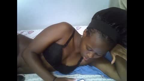 Snapshot of hot_petra2 chatting on 05.22.26 Daddys doll online show from 05.22.26